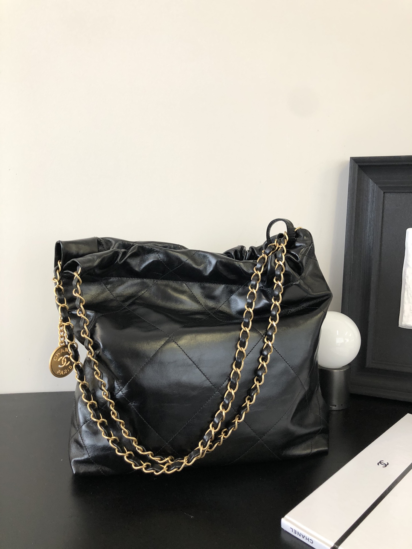 CHANEL 22 Small Handbag