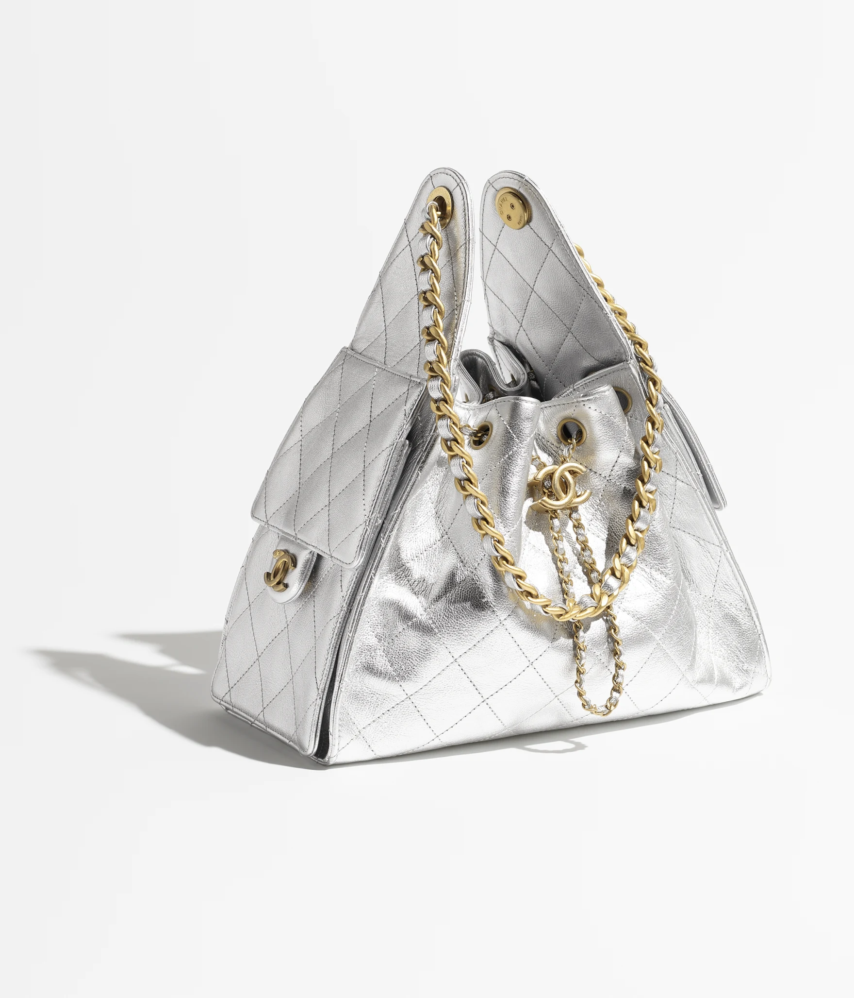 CHANEL 25 Small Handbag