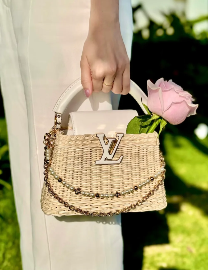 LV Pearl River Bag Charm M02608