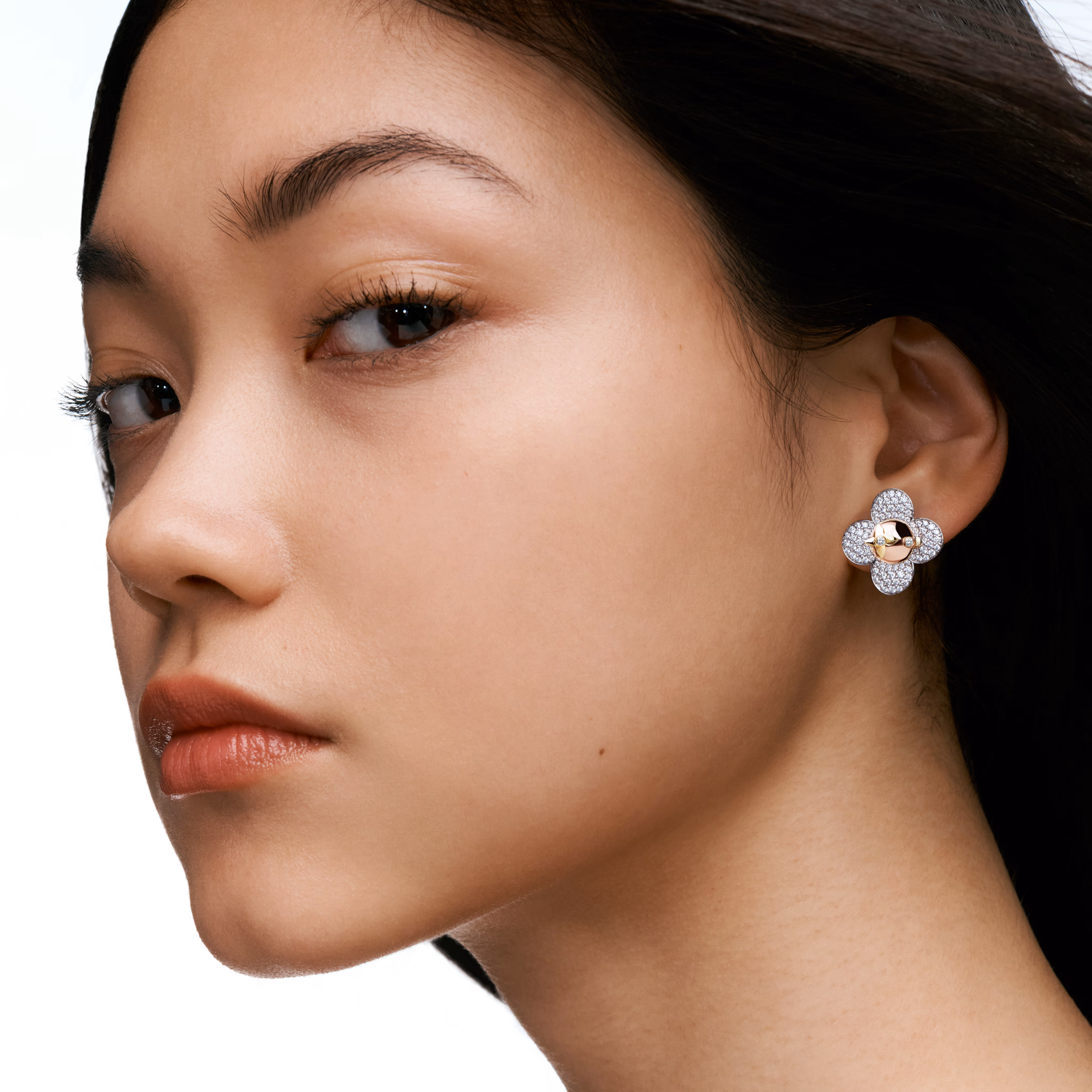 LV Vivienne Earrings, 3 Golds and Diamonds Q16742
